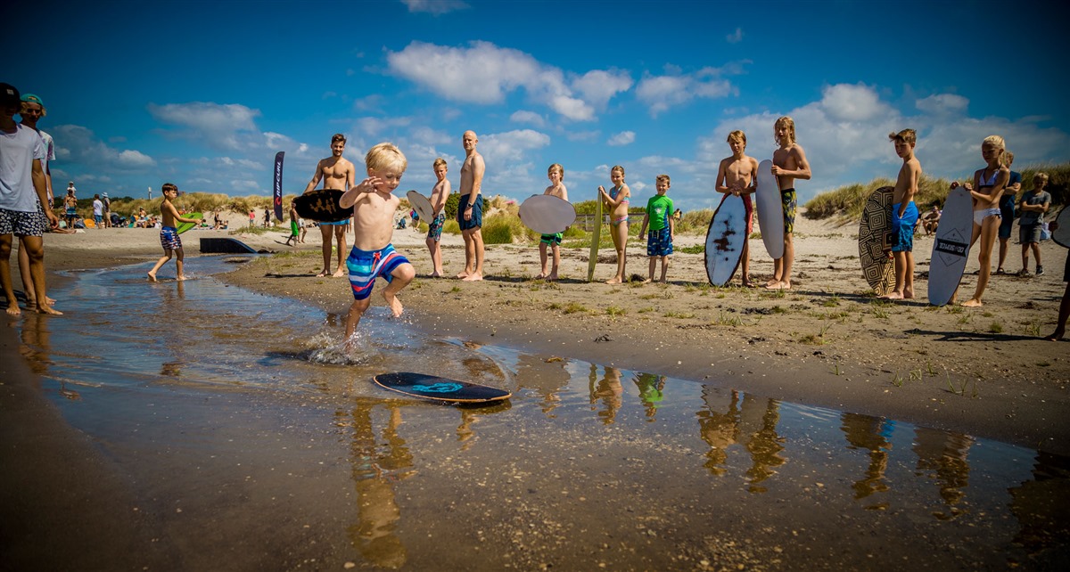 Skimboard prova på med SkimX. Foto: Mikael Linder.